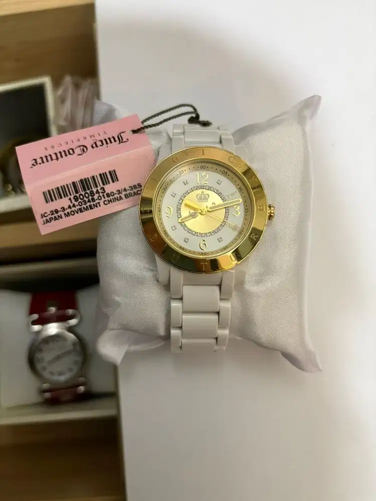 Preloved Juicy Couture White Women's watch