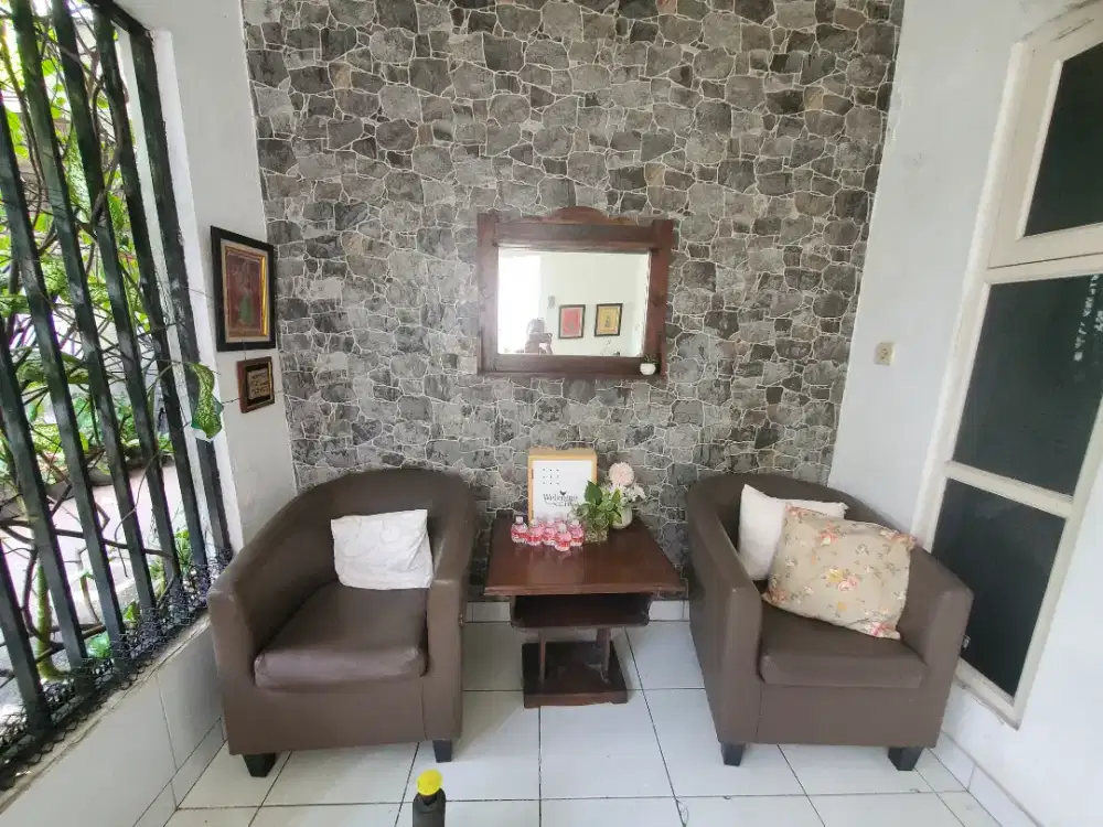 Jual murah 2 buah sofa single Informa