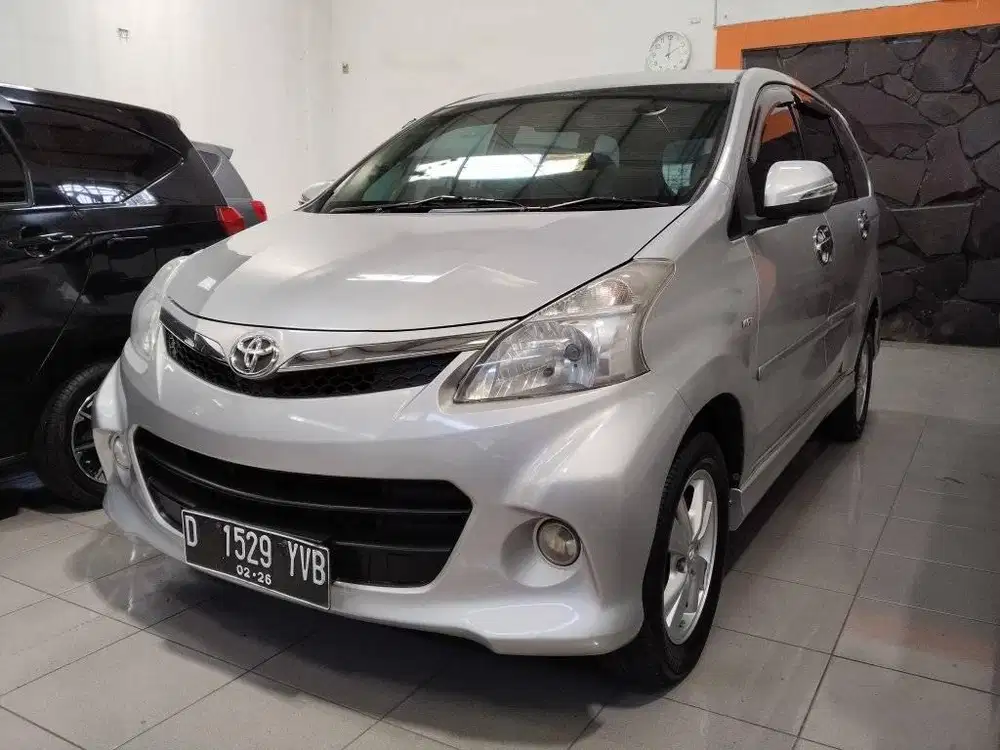 Toyota Avanza Veloz at 2012 DP 20jt