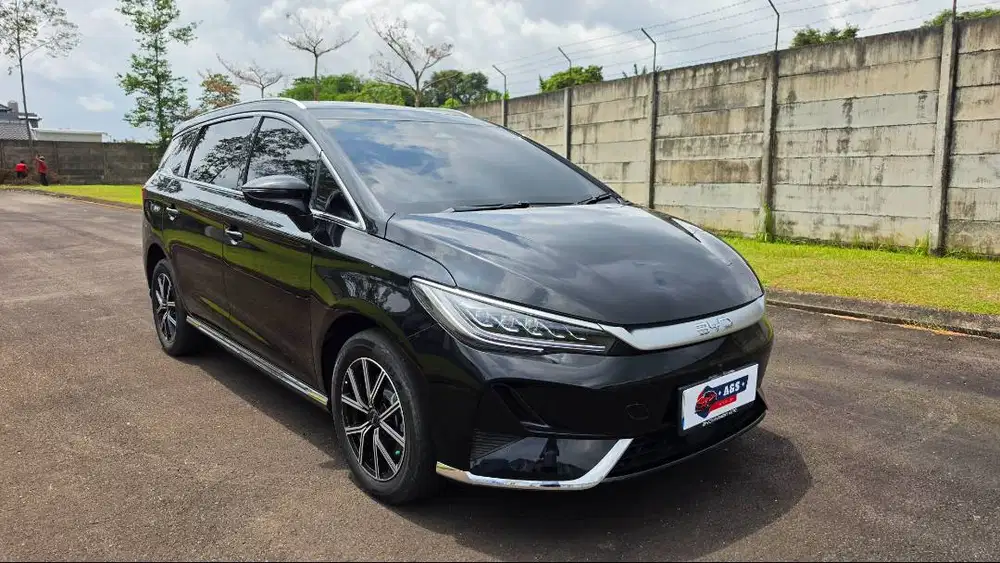 BYD M6 7S Superior 2025 7seater Hitam TGN1 KM20Rbuan Panoramic