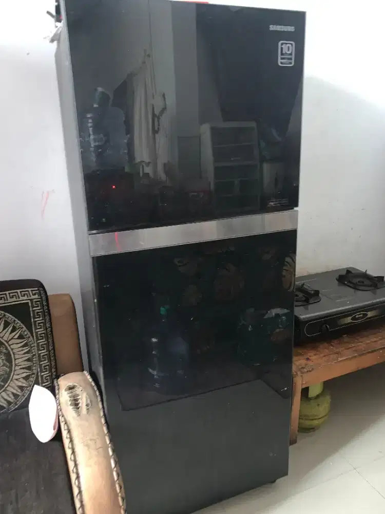 KULKAS DUA PINTU SAMSUNG