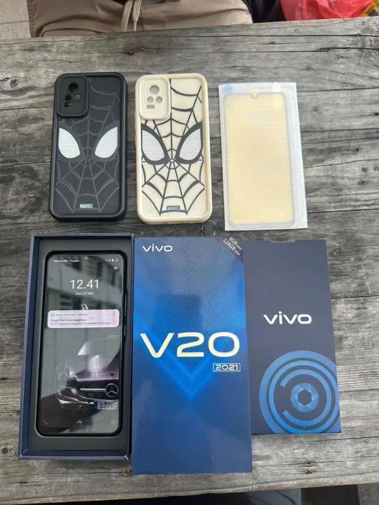 Dijual Vivo V20 2021