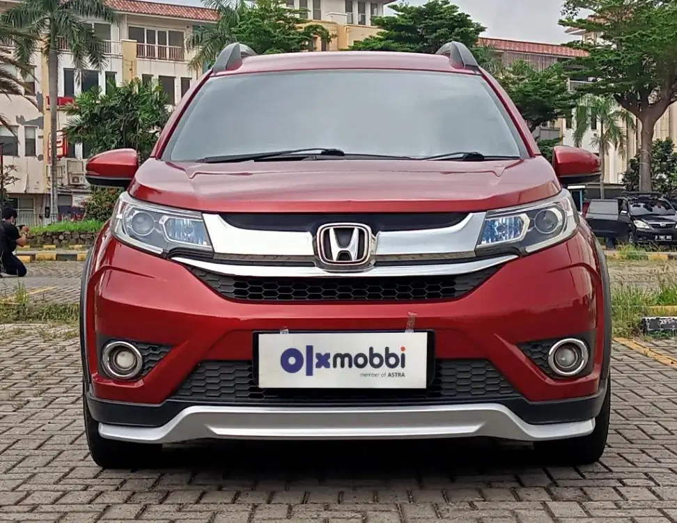 TDP 10JT, Honda BR-V 1.5 Prestige Bensin-AT Merah 2020