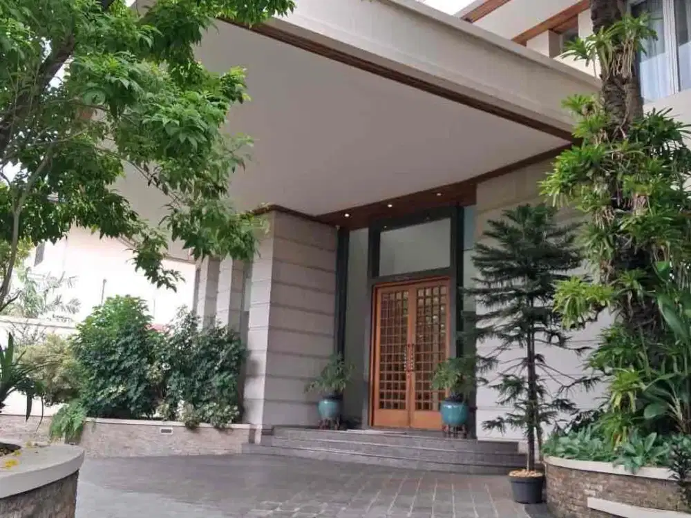 Jual Rumah di Pondok Indah Bukit Golf
(housing complex surrounded by Pondok Indah Golf Course) Jakarta Selatan