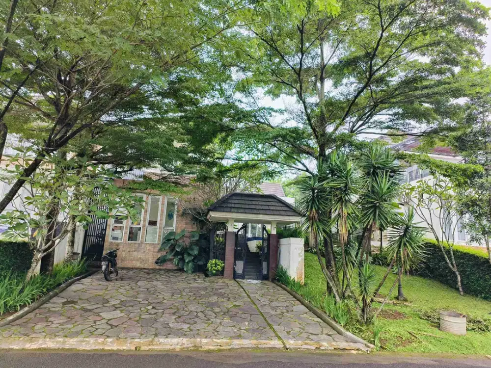 DIJUAL RUMAH FULL FURNISH DI RANCAMAYA GOLF ESTATE KOTA BOGOR SELATAN
