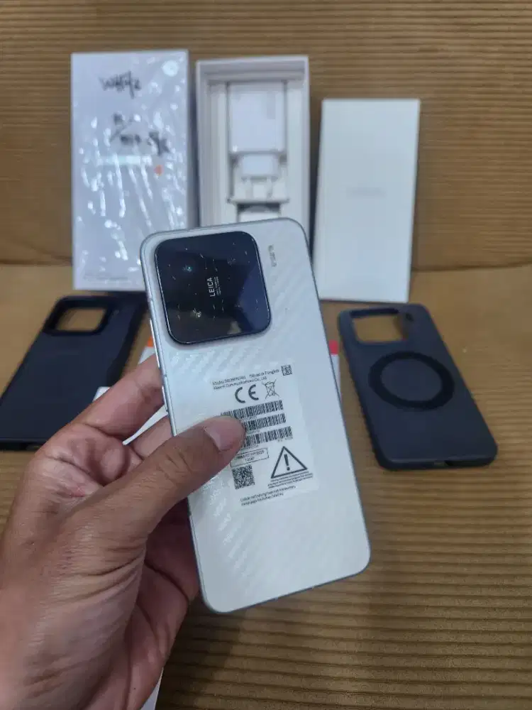 Xiaomi 15 12/512 jaringan 5g garansi agustus 2027