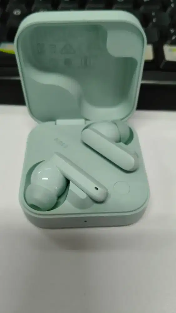 Earbuds LMF Lime Green