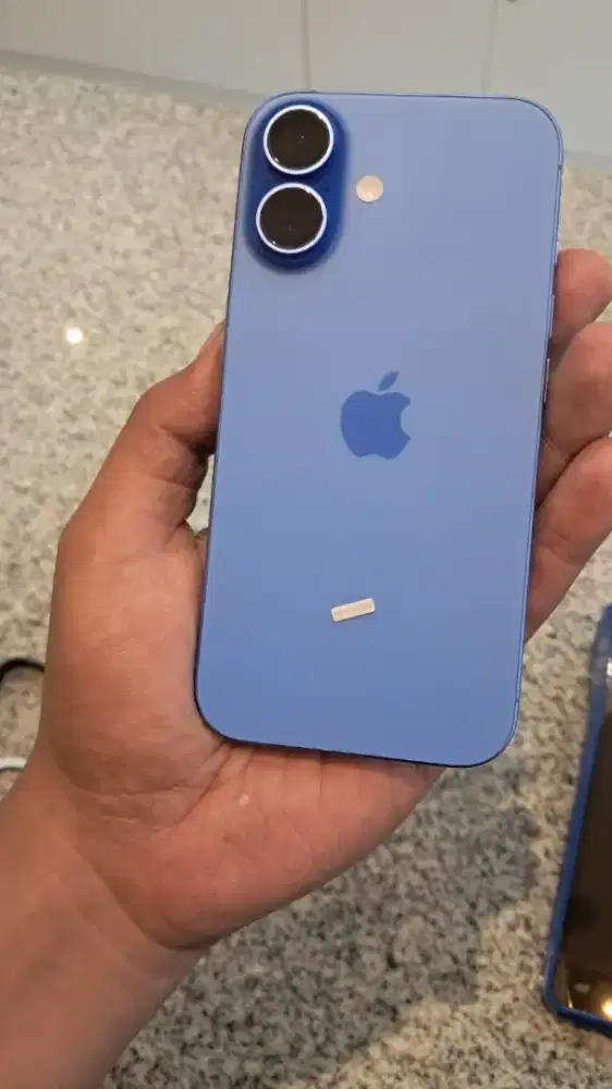 Iphone 16 basic ibox