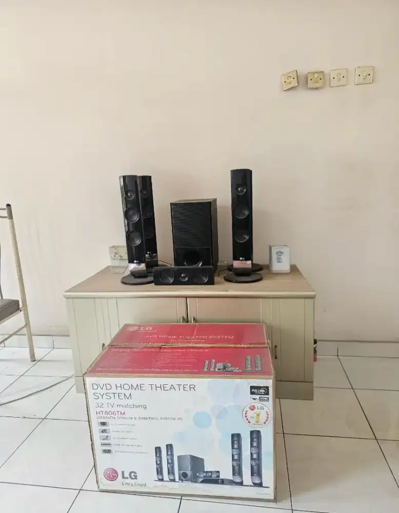 LG Home Theater 5.1 Channel HT806TM Full Set + Subwoofer