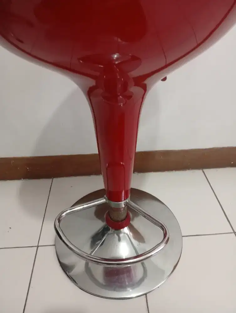 Kursi Bar merah