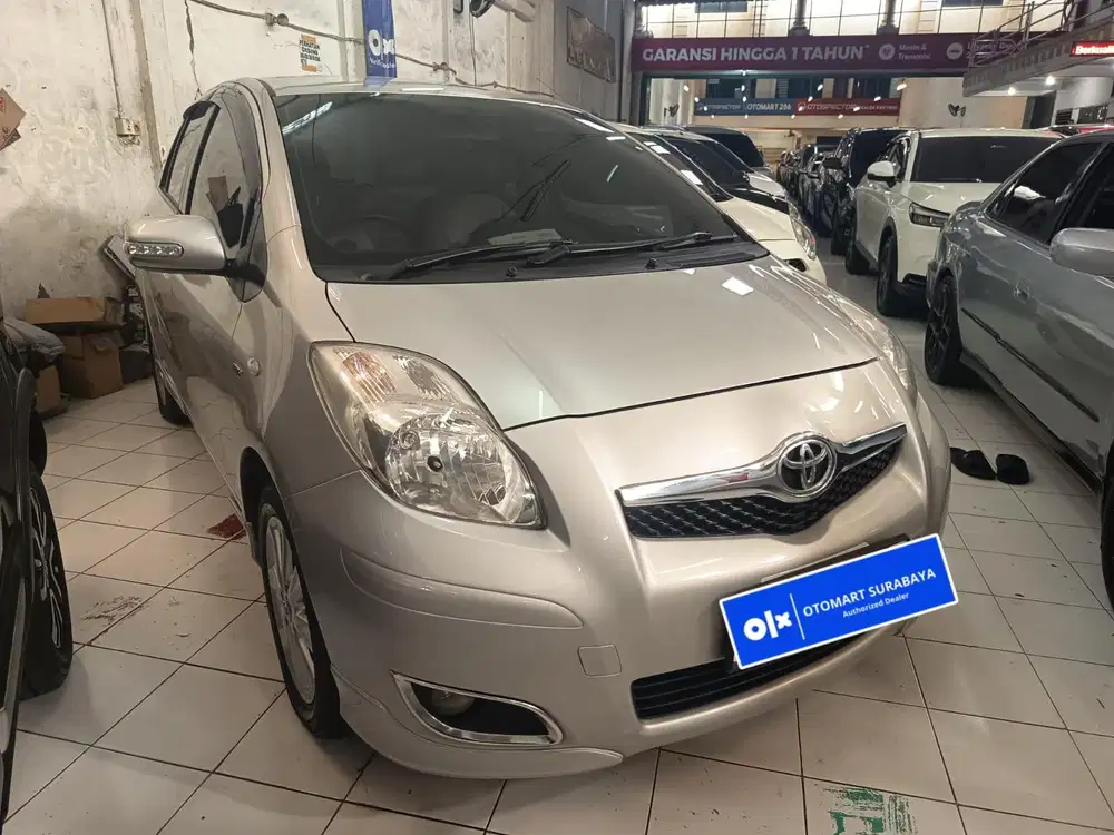 TOYOTA 2011 YARIS E 1.5 A/T SILVER MURAH OTOMART 286 KENJERAN