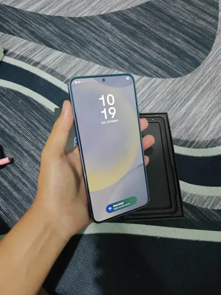 Samsung s24 plus 12/256