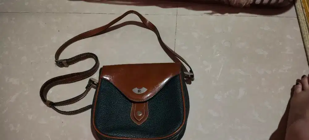 Tas selempang jadul