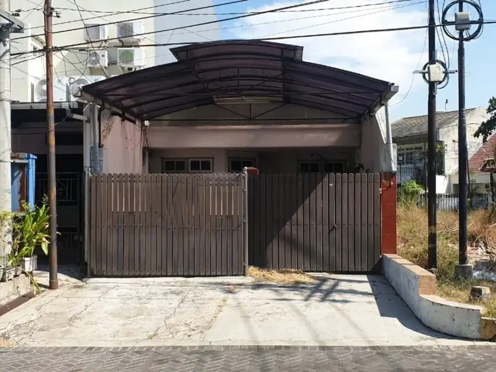 Dijual Murahhh Rumah 1,5 Lantai, Strategis di Darmo Permai Utara, Sby