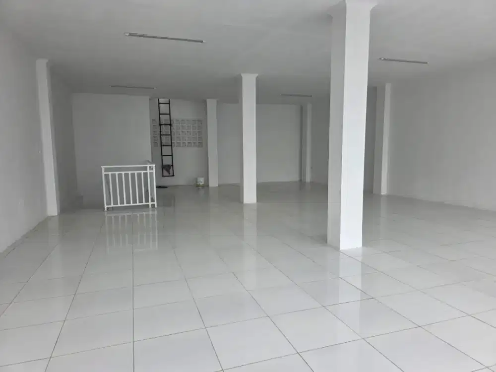 Dijual Ruko 3 Lt SHM Hadap Selatan 176 m² Raya Plumpang Semper