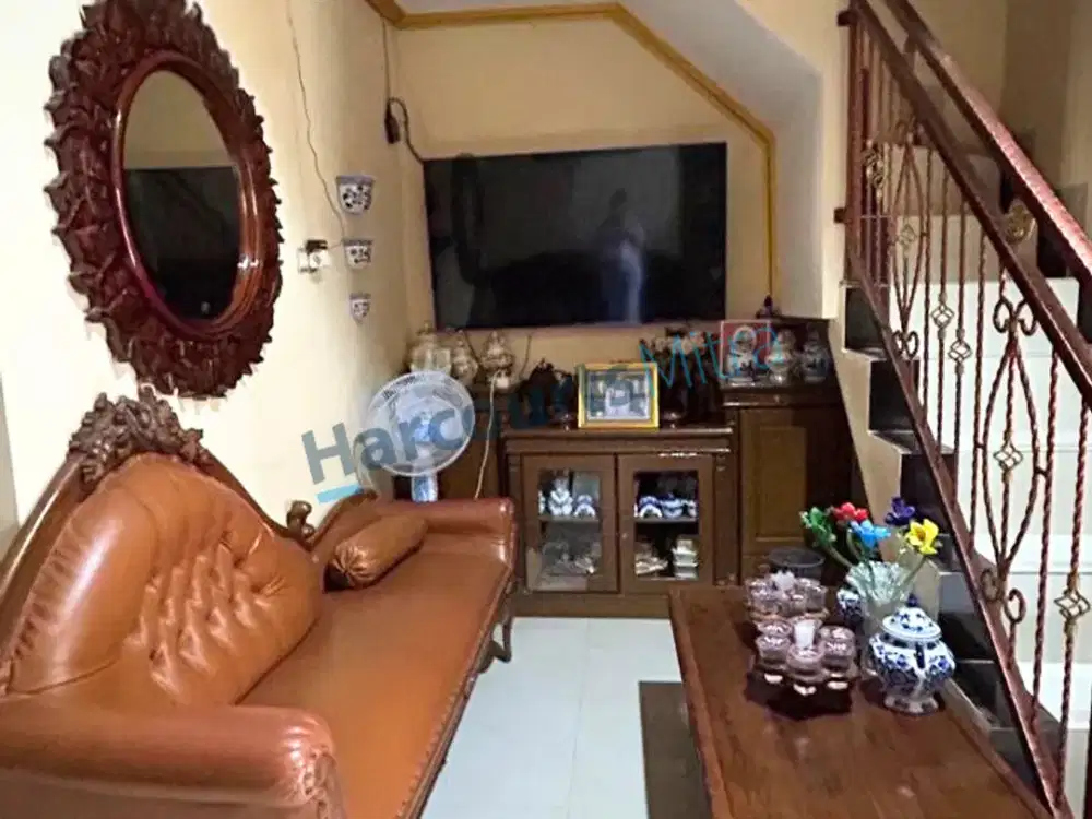 Rumah Cantik 3 Lantai, l LT : 60 m2 Bumi Anggrek Bekasi
