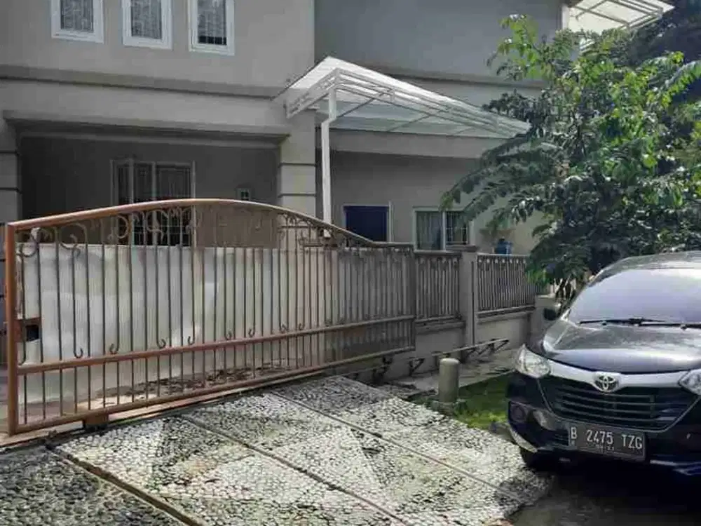 rumah murah 2 lantai  di royal residence Cakung jakarta timur - full furnish