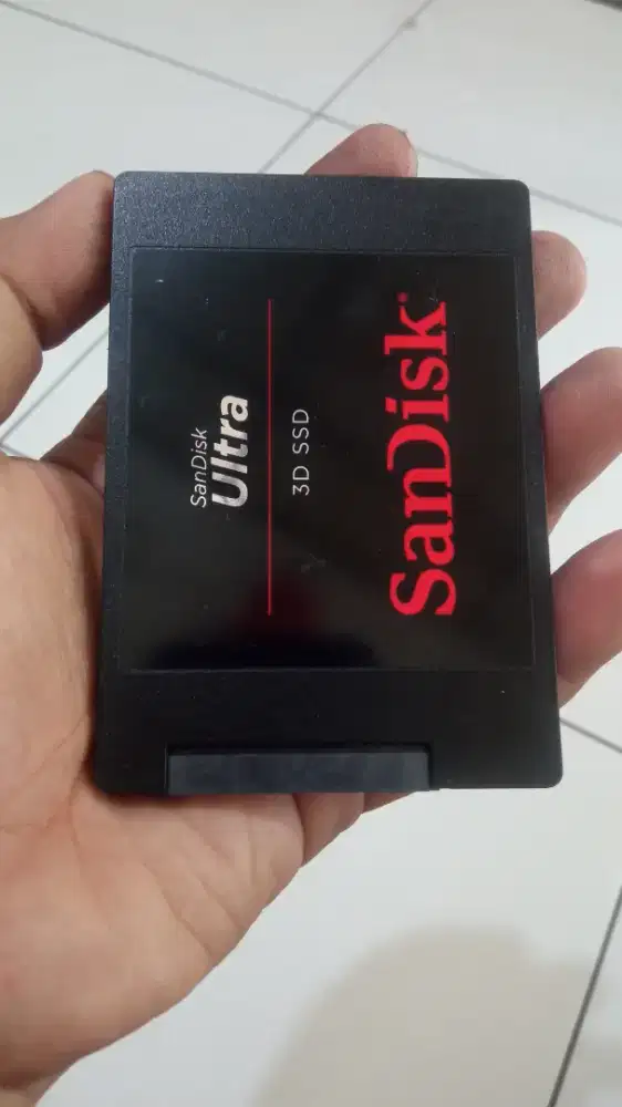 Di jual ssd 500gb sandisk ultra 3D