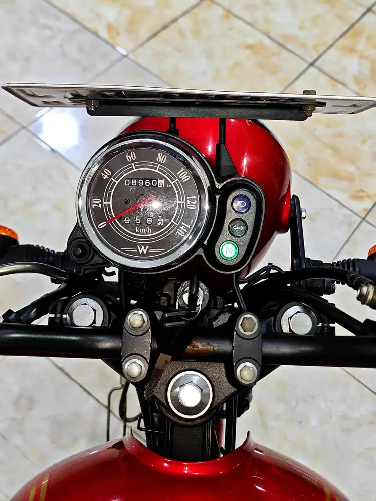 Kawasaki W 175 SE TH 2023 odo 8rb surat lengkap aman