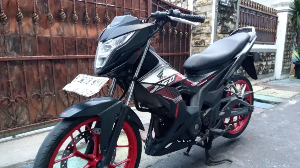 sonic 2016 mulus terawat mesin sehat