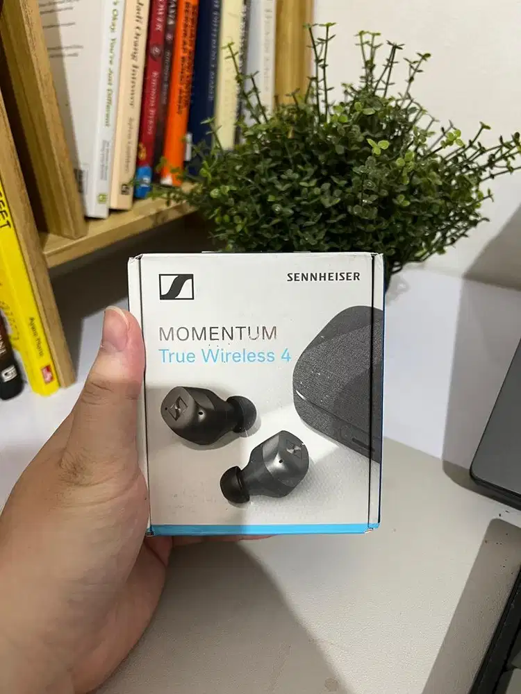 (BARU) Sennheiser Momentum True Wireless 4 Black Graphite