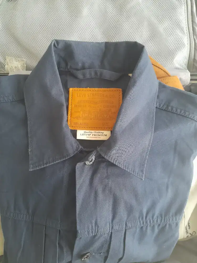 Jaket Denin Levis Strauss & Co Relaxed  Size M Kondisi 100% Baru Beli