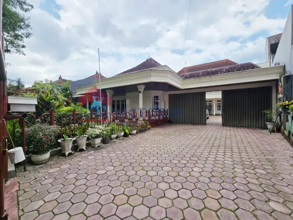 Rumah Dekat Ijen Boulevard Malang Cocok Guesthouse Kost Cafe Super Strategis