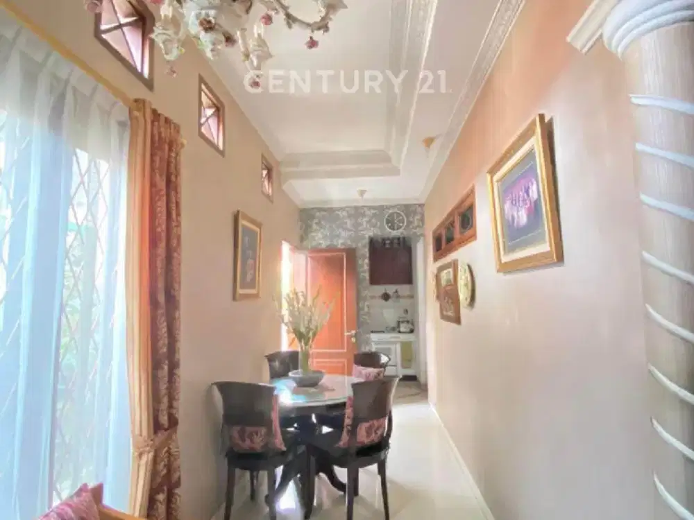 Rumah Kokoh Super Bagus Dalam Gang Di Matraman