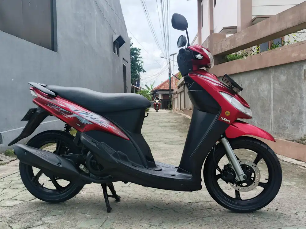 Yamaha Mio 2011 stater tokcer halus mulus terawat