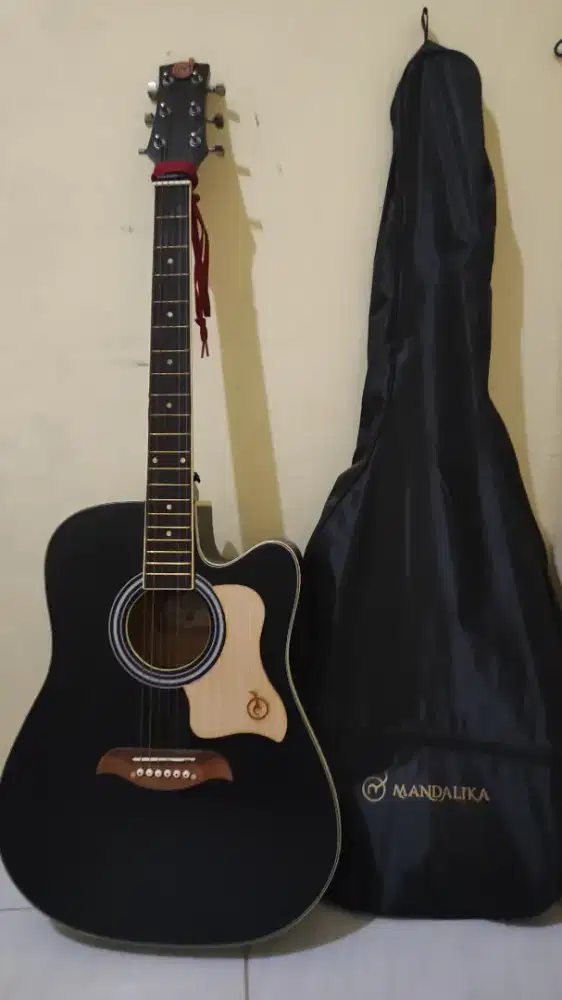 Gitar Lokal mandalika MULUS
