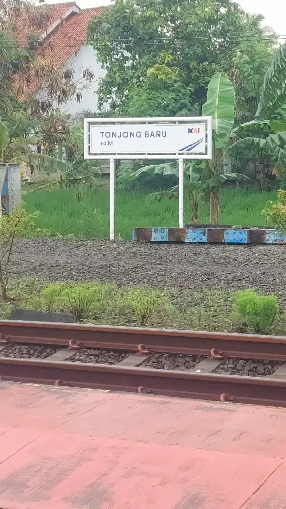 Lowongan kerja untuk kerja bantu bantu di rumah.