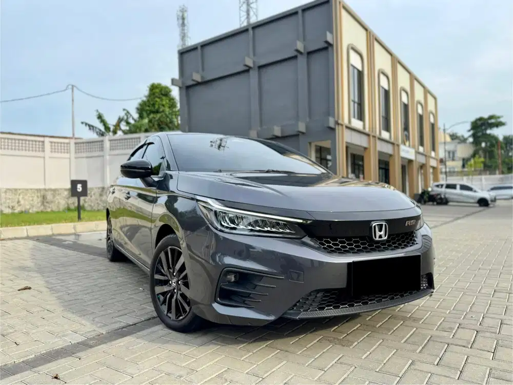 (KM 25 RIBU) Honda City Hatchback RS SENSING Abu-abu 2024 LIKE NEW