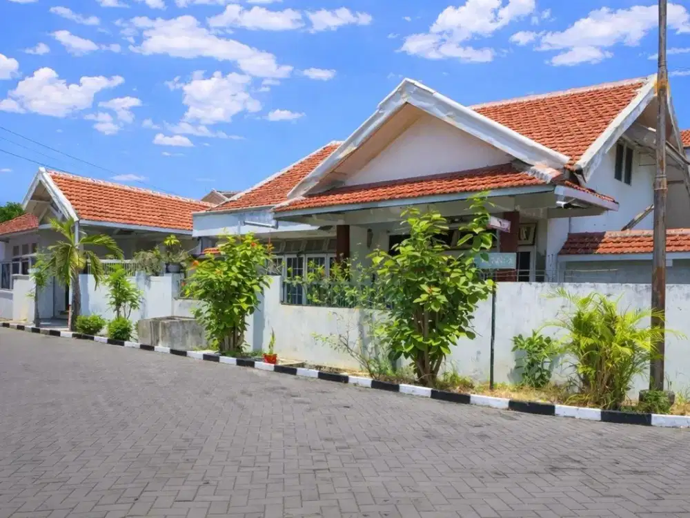 Rumah Medokan Asri Strategis