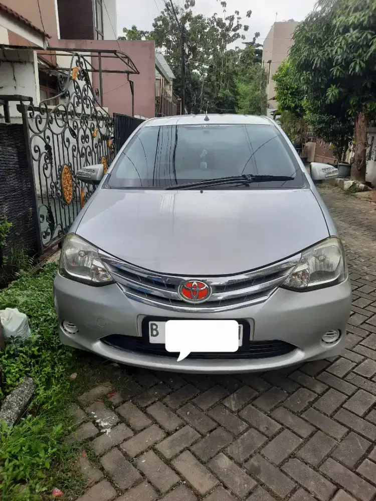 Toyota Etios Valco MT E 2014
