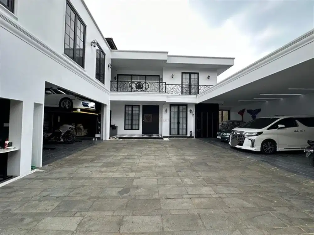 Dijual Rumah Mewah 2 Lantai + Bonus Kost 8 Pintu Luas Tanah 960m2 SHM, Di Kawasan Jl Veteran Kebayoran Lama Jakarta Selatan