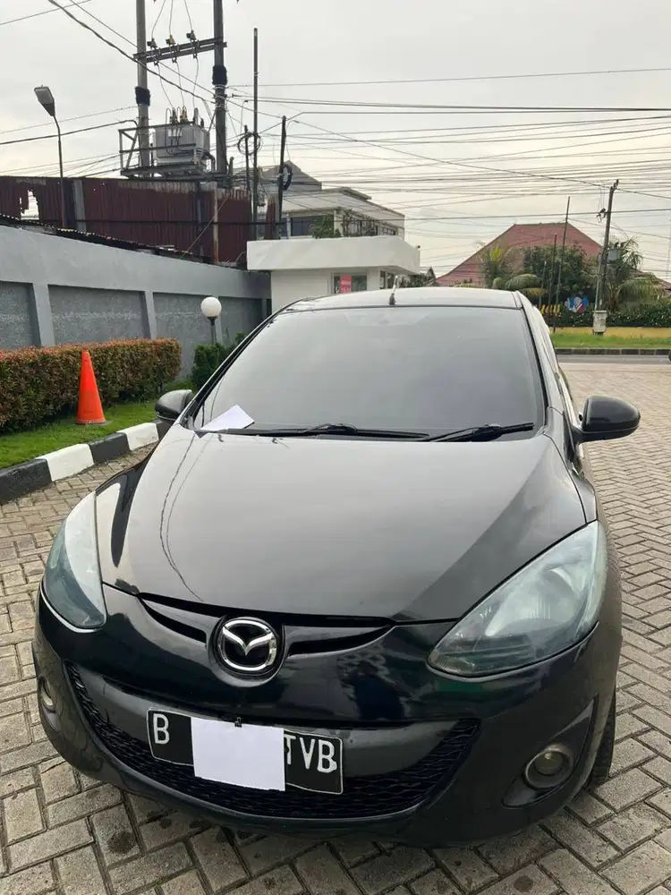 Harga Termurah Mazda 2 2010 AT. Siap Pakai