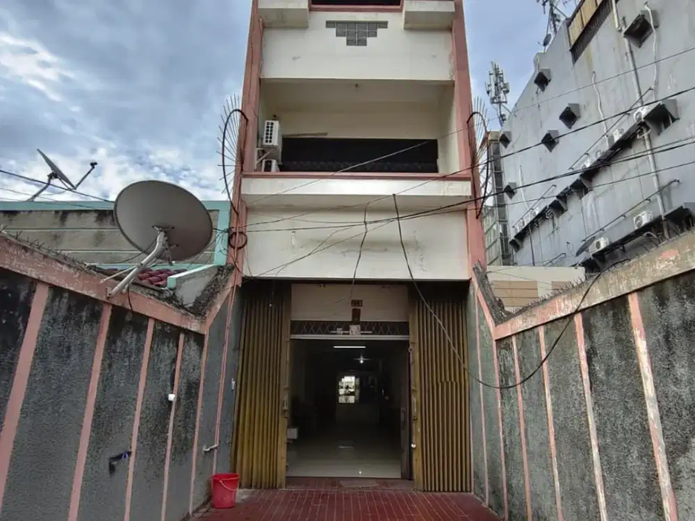 Dijual Cepat Rumah Siap Huni Di Taman Sari  Jakarta Barat