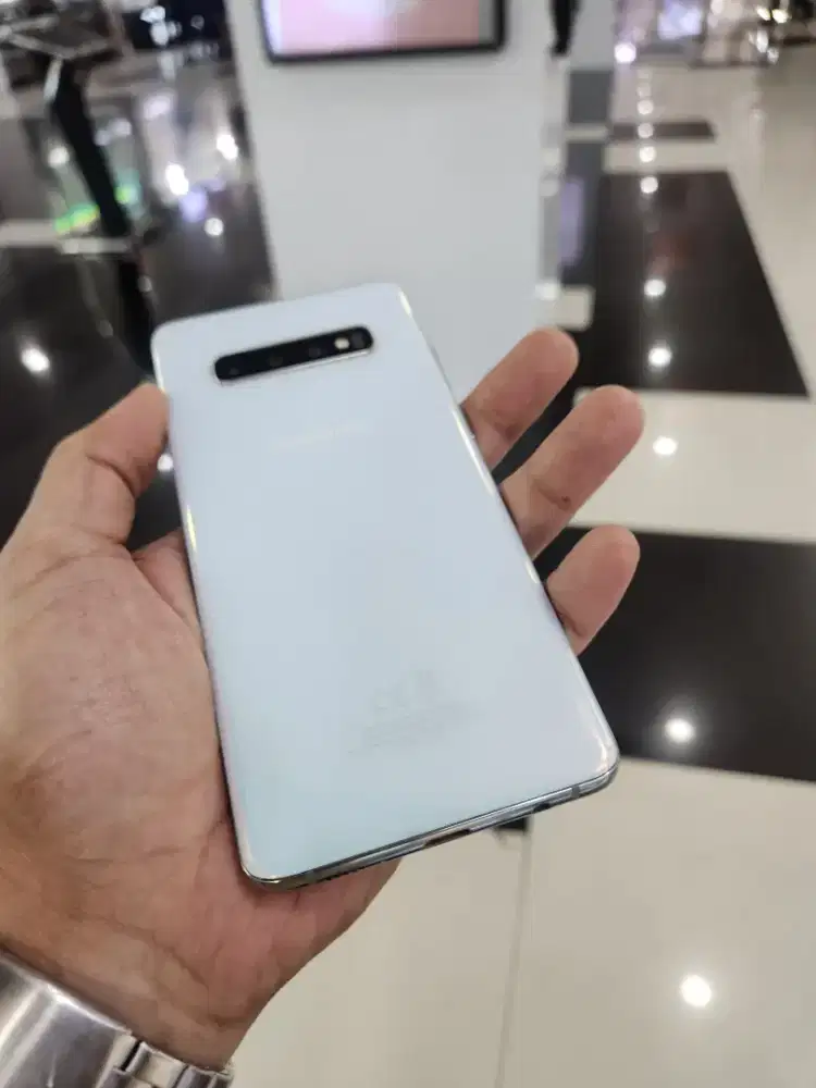 Samsung s10 plus 8/128 istimewa