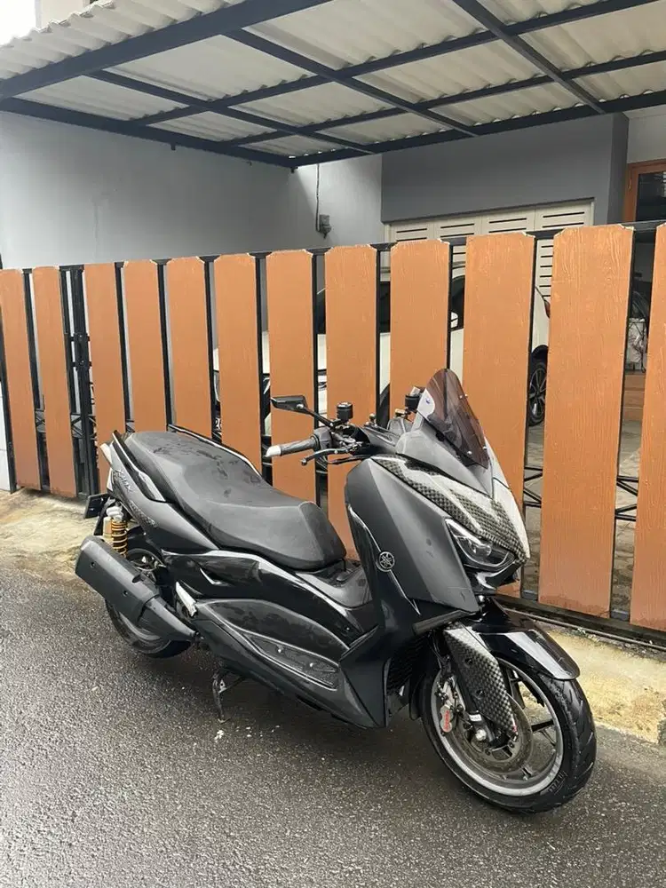 Yamaha XMAX 250