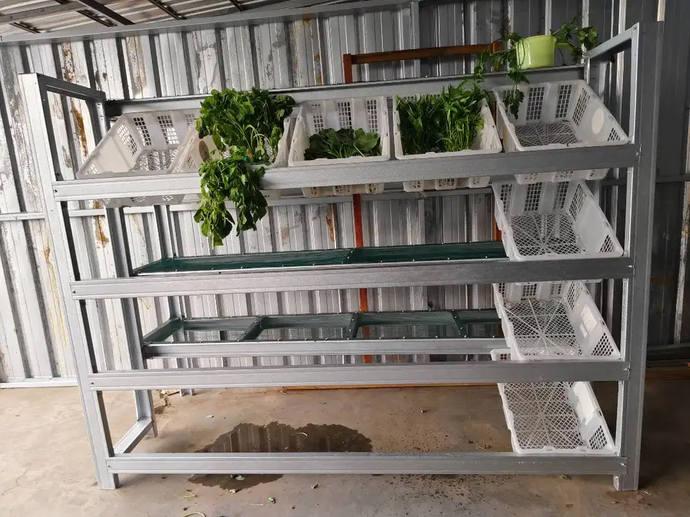 RAK JUALAN SAYUR DAN BUAH