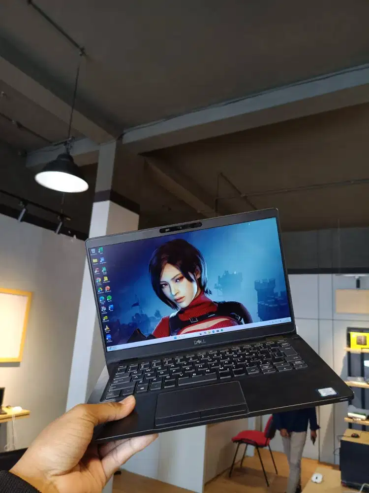 DI JUAL BU! LAPTOP DELL 5300 TOUCHSCREEN I5 GEN 8 RAM 8GB SSD 512GB