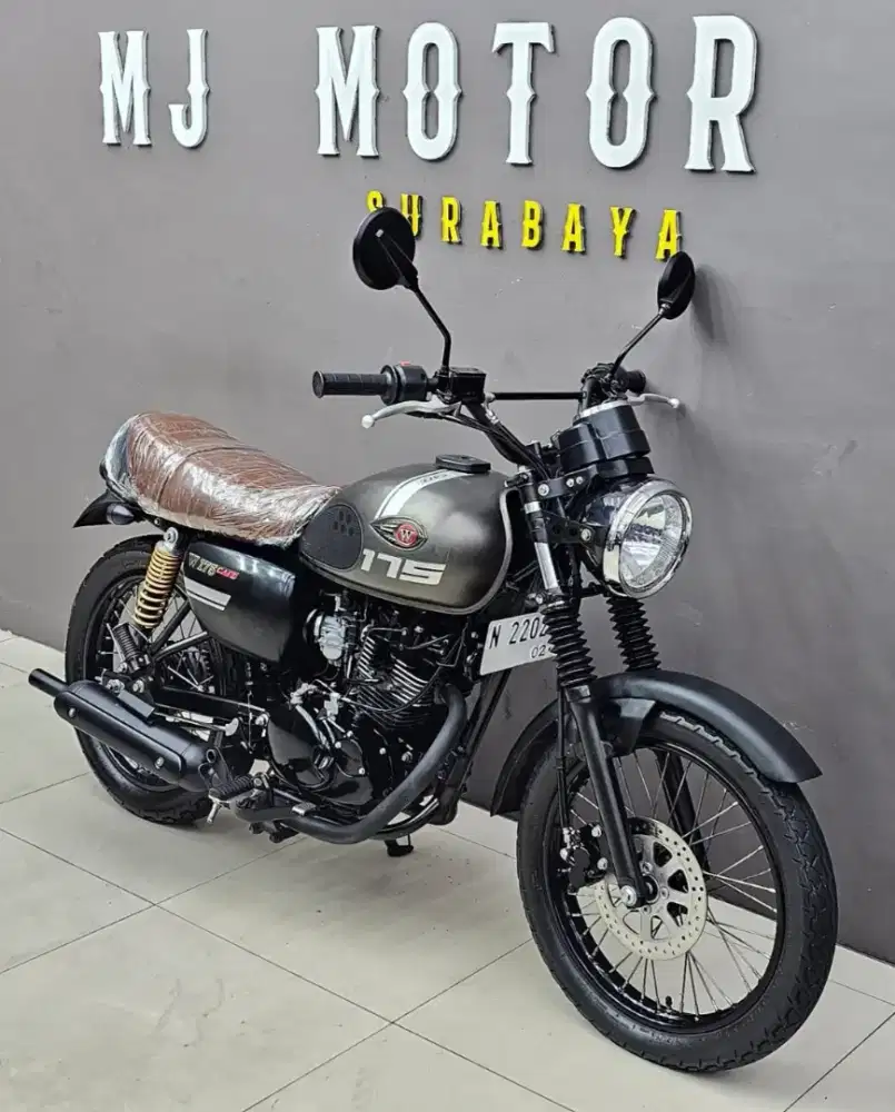 STOK TERBATAS//KAWASAKI W175 CAFE