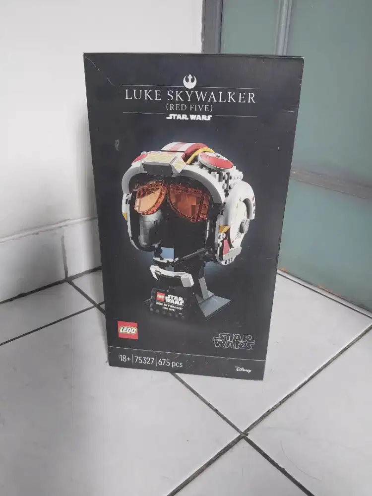Lego Star Wars Luke Skywalker Helmet 75237