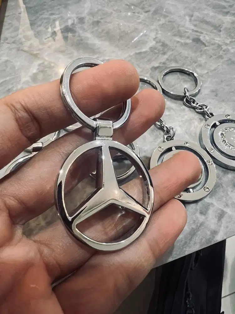 Bundle Gantungan Kunci Mobil 5 pcs (Lexus & Mercedes Style)