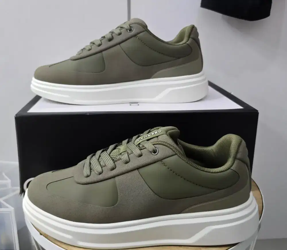 Sepatu Obermain size 42Olive OL500260LV kondisi baru