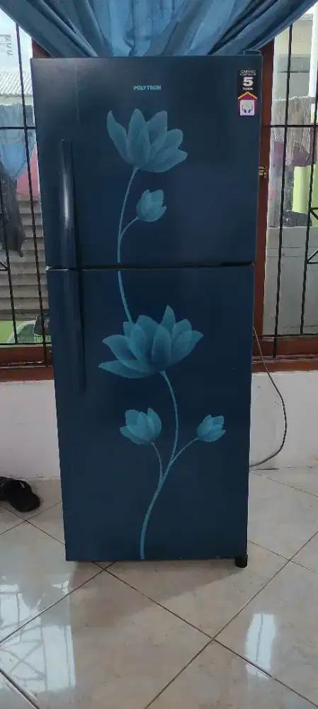 Kulkas polytron 2 pintu