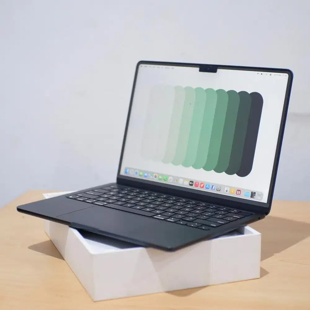 MacBook Air M2 Midnight Fullset Ibox