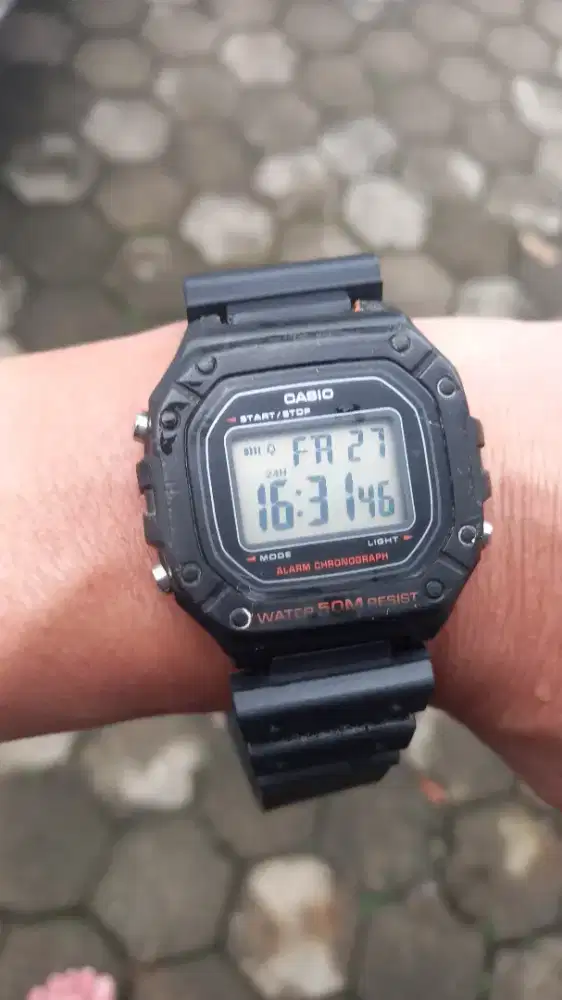 Casio g shock w218h rare discountinued model