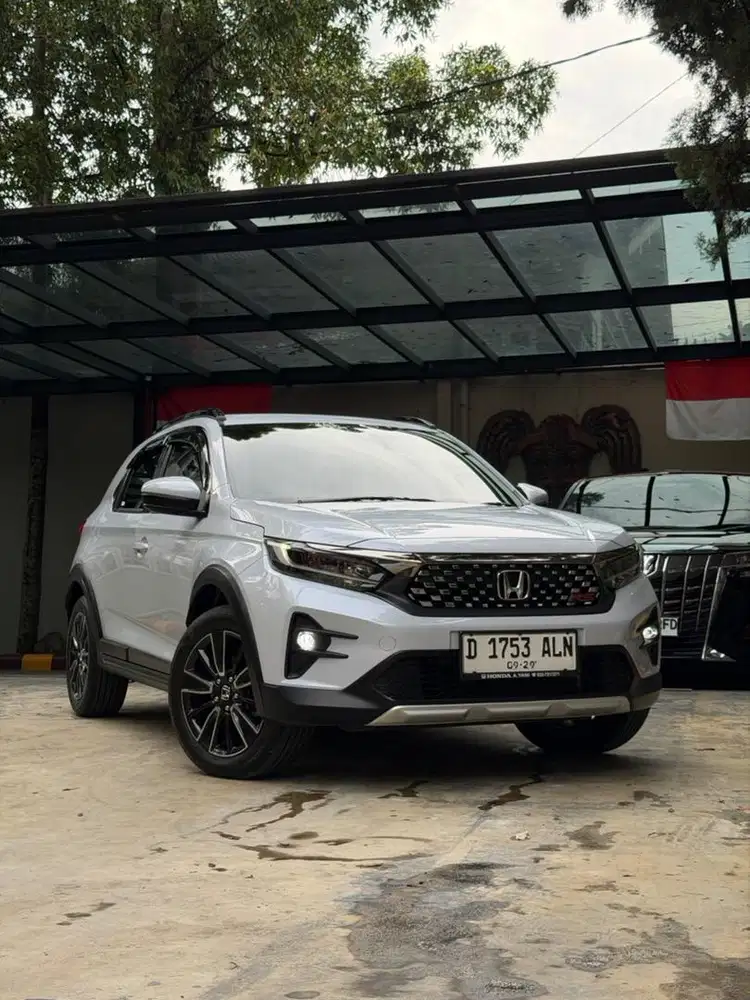 Honda WRV RS at 2024 putih