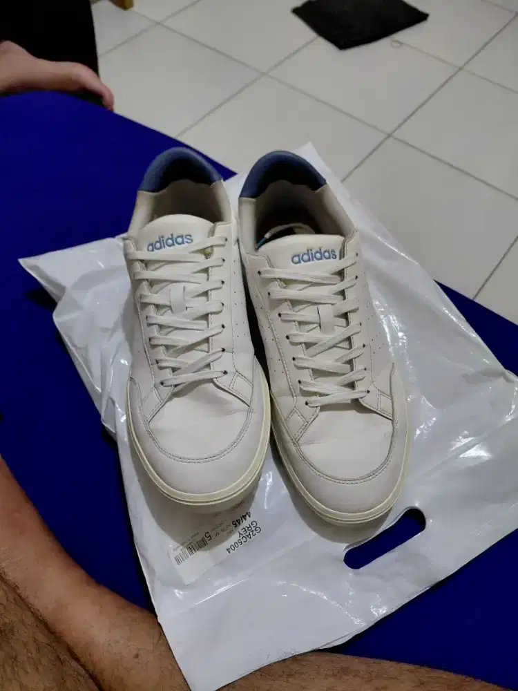 Diju Adidas nova court otentik